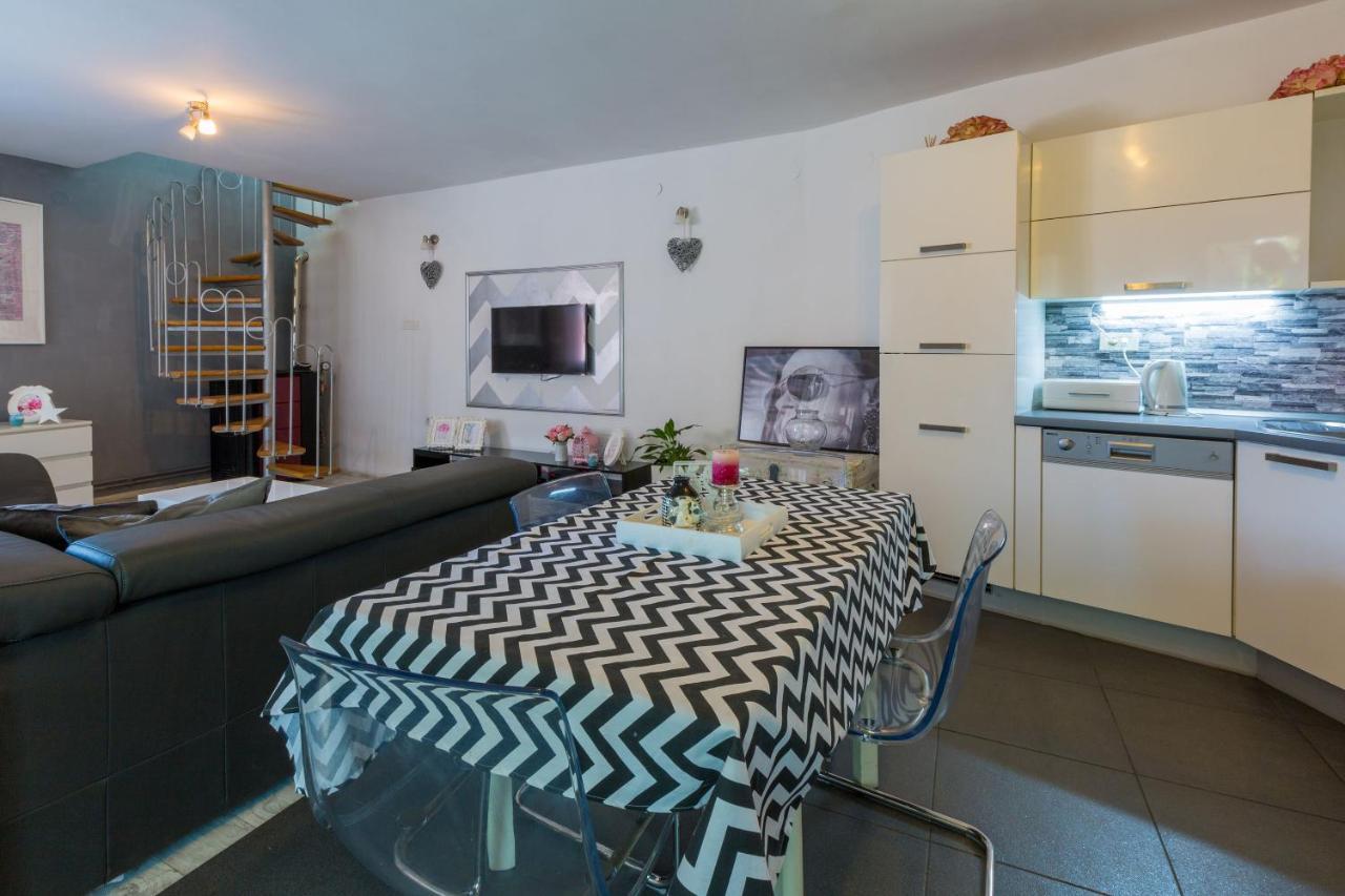 Apartments Kalla Crikvenica Extérieur photo