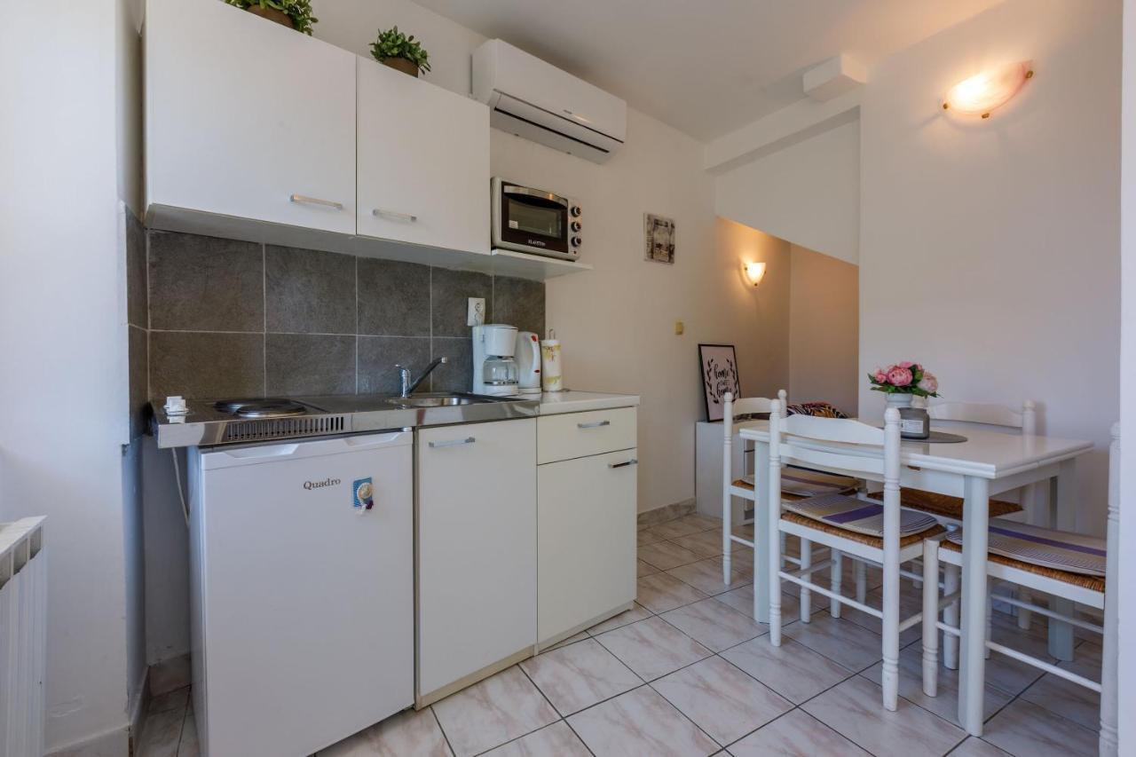 Apartments Kalla Crikvenica Extérieur photo