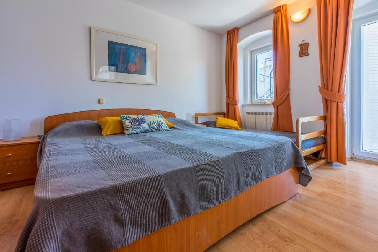 Apartments Kalla Crikvenica Extérieur photo